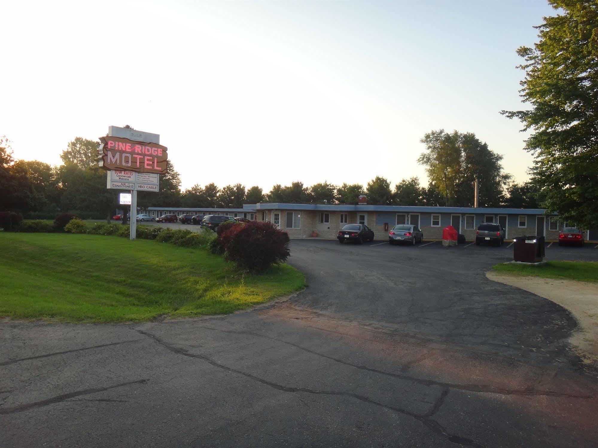 Pine Ridge Motel Dodgeville
