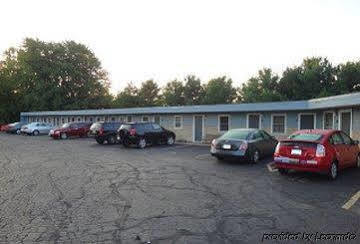 Pine Ridge Motel 2*